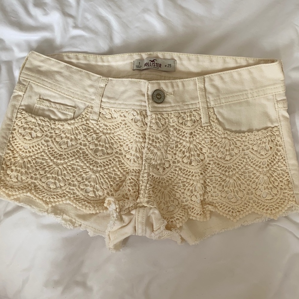 Hollister Cream Crochet Lace Jean Shorts